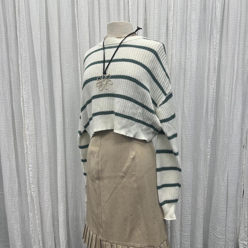 Y2K Preppy Casual Boho Cream & Green Striped Knit Sweater (XS)